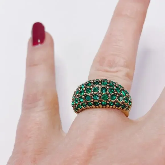 Signed Heidi Daus Gold Tone Green Crystal Dome Cocktail Designer Ring Size 5.75